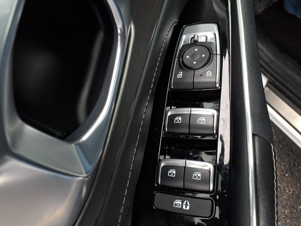 2022 KIA SORENTO - Image 17