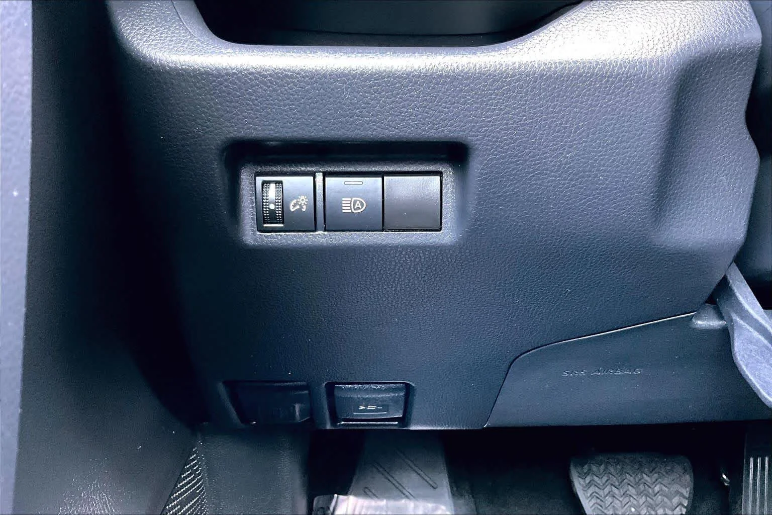 Certified Used 2023 Ice Cap Toyota LE image 36