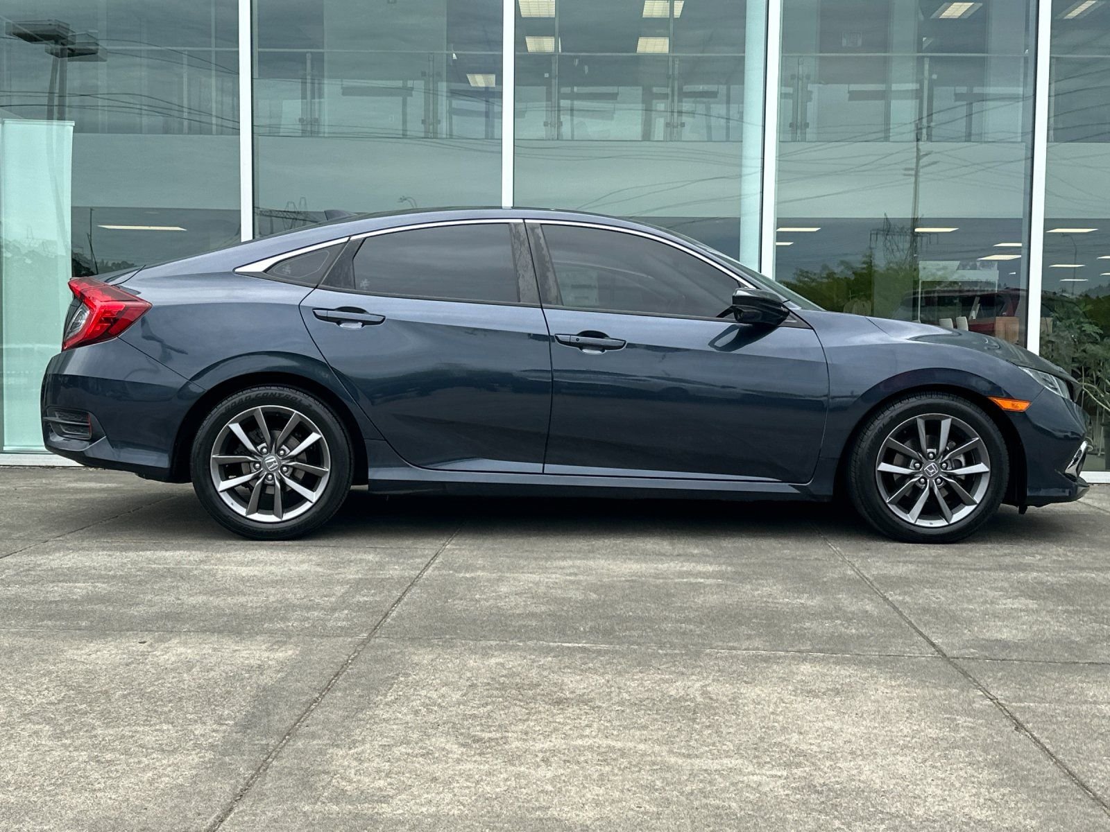 Used 2020 Aegean Blue Metallic Honda EX image 2