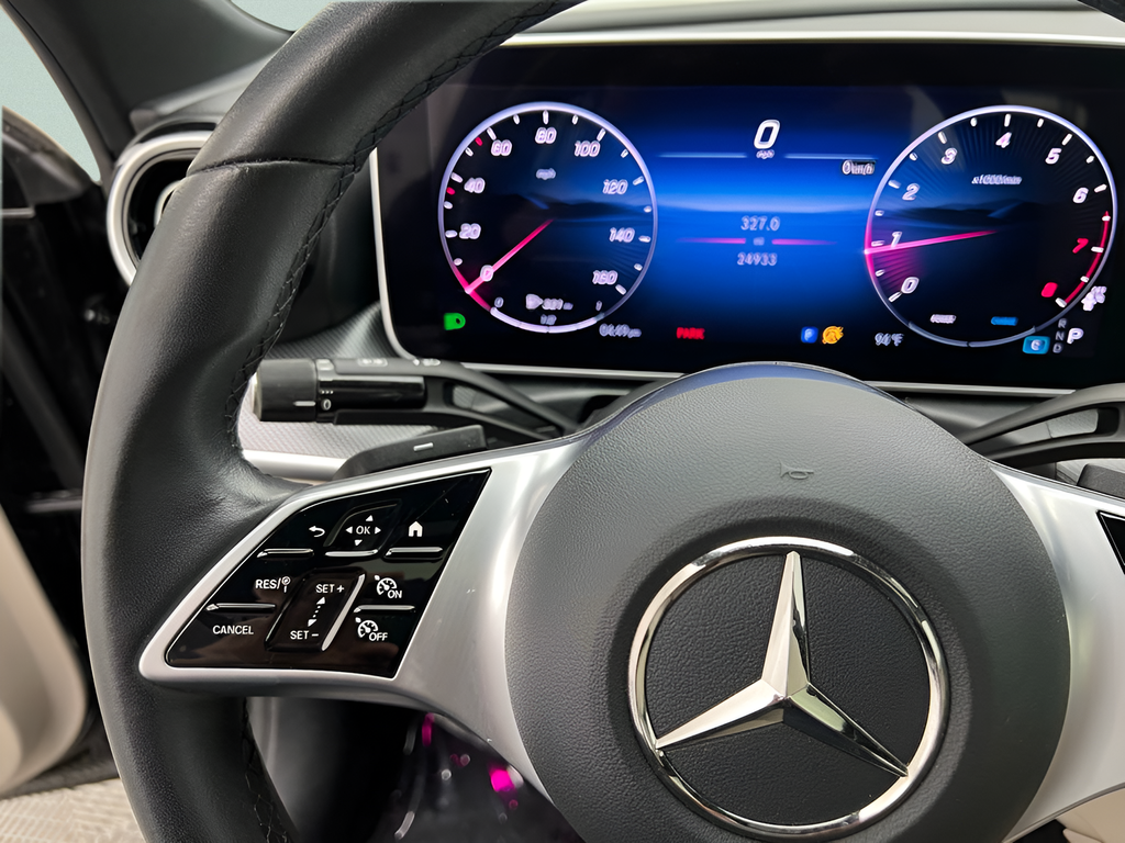 Used 2025  Mercedes-Benz C 300 image 11