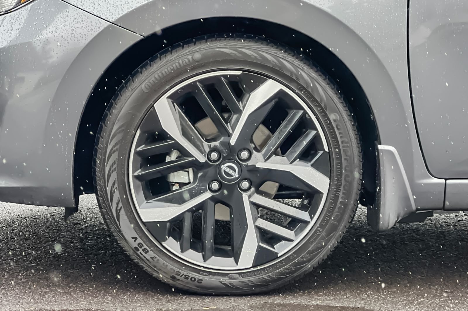 2025 Nissan Versa Sedan SR - Photo 37