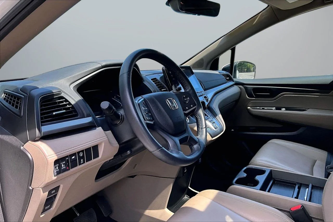 Used 2023  Honda EX-L image 19