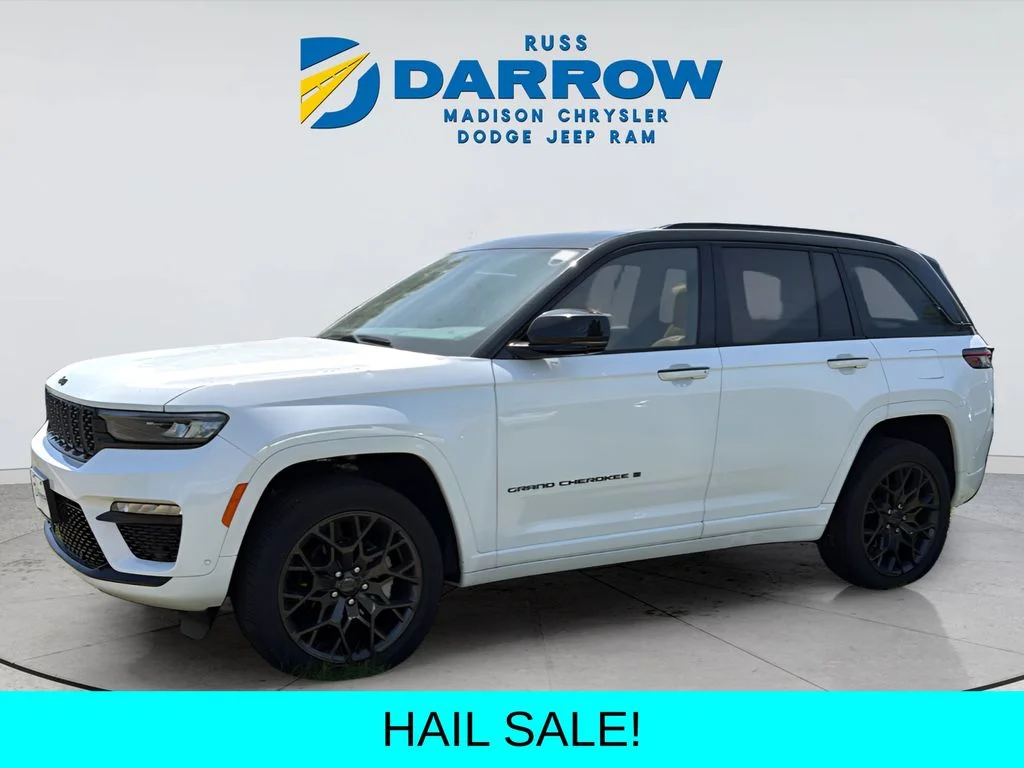 New 2025 Bright White Clear-Coat Exterior Paint Jeep Summit Reserve image 1