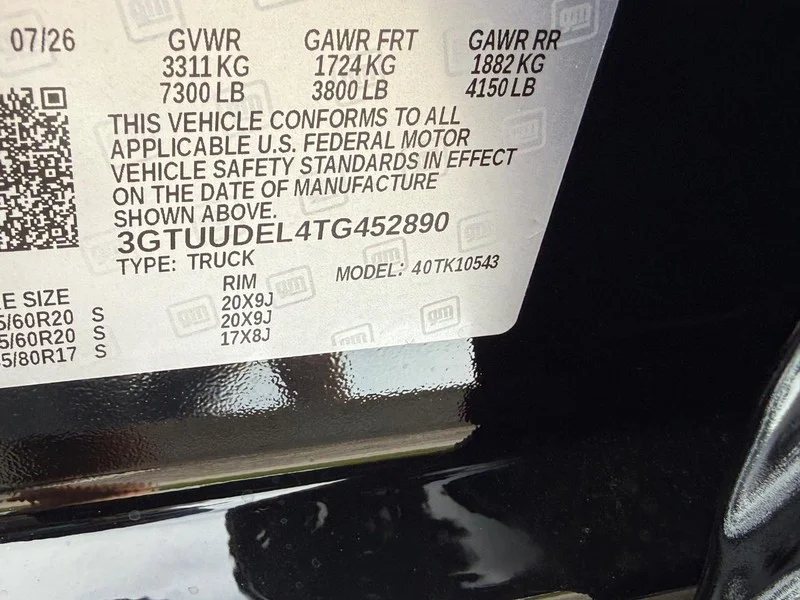 New 2026 Onyx Black GMC SLT image 23