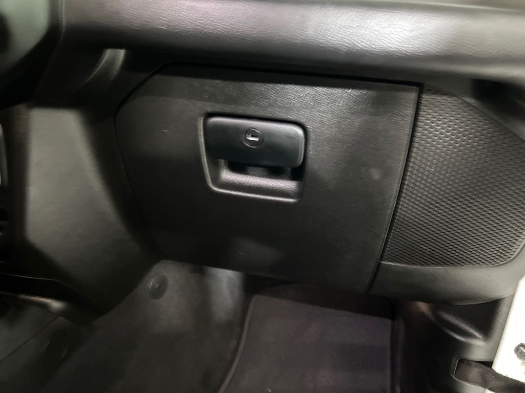 Used 2023 White Jeep Overland image 24