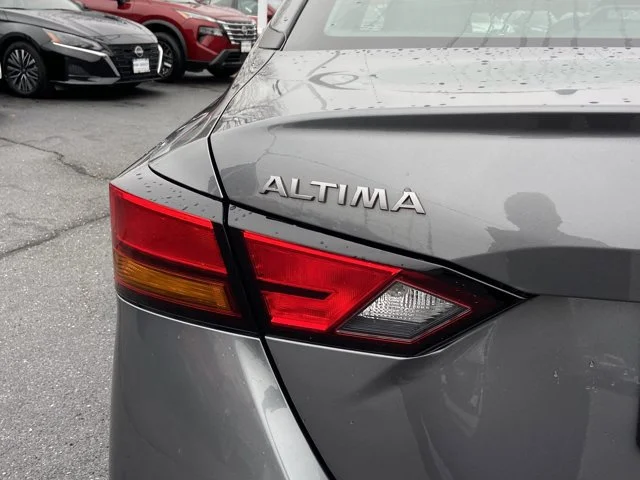 2025 Nissan Altima S - Photo 31