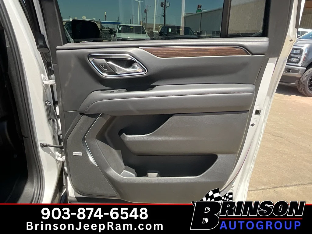 Used 2024 Iridescent Pearl Tricoat Chevrolet High Country image 23