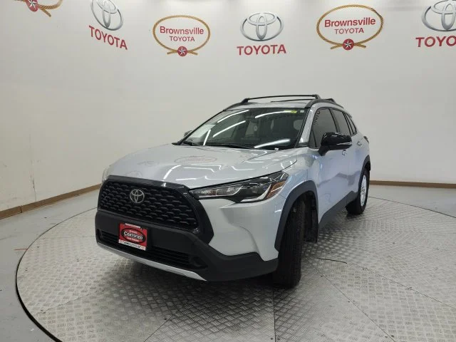 Used 2025 Silver Toyota LE image 2