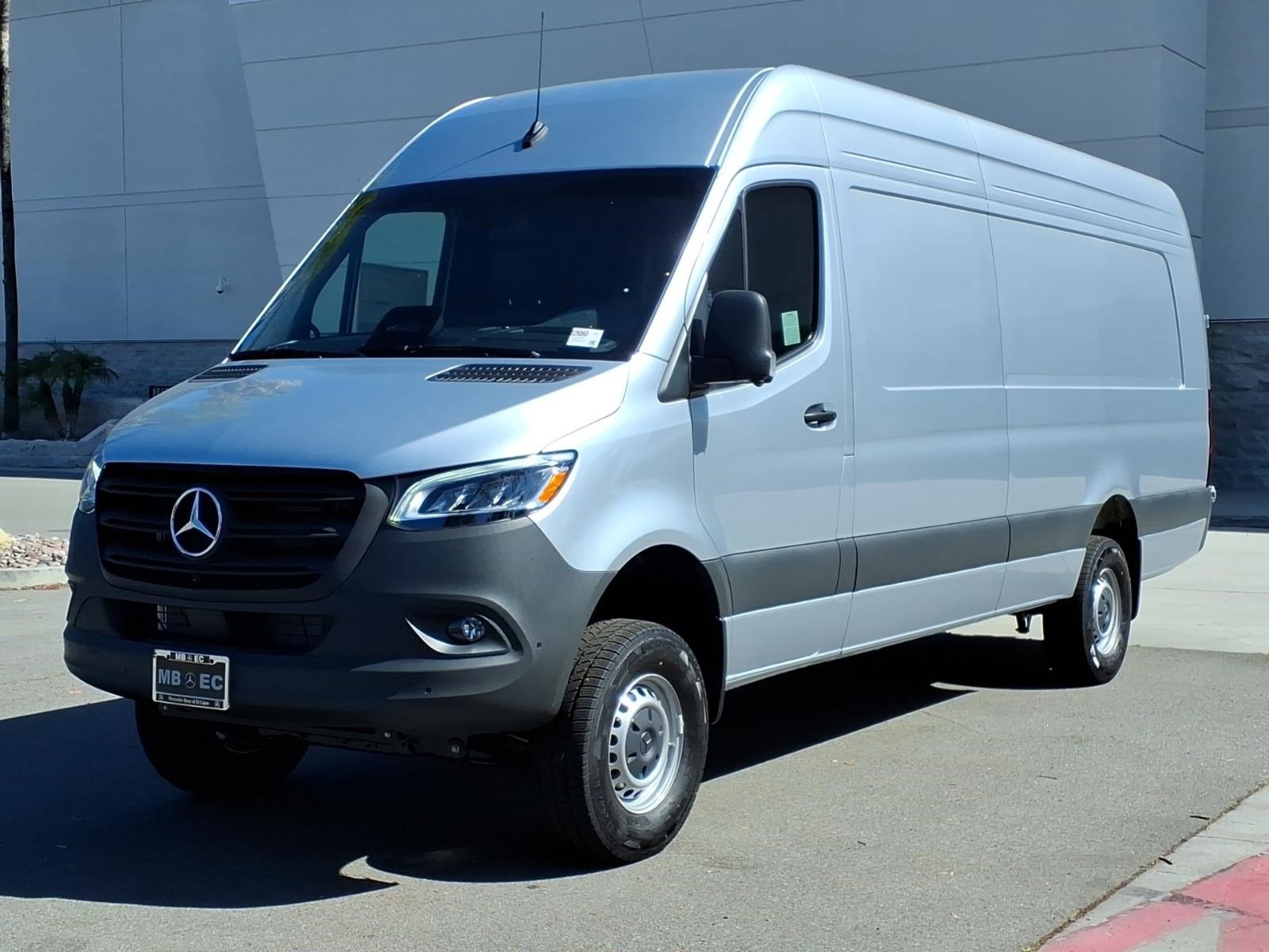 2026 Mercedes-Benz Sprinter 2500 170 Ext WB HO High Roof AWD's photo