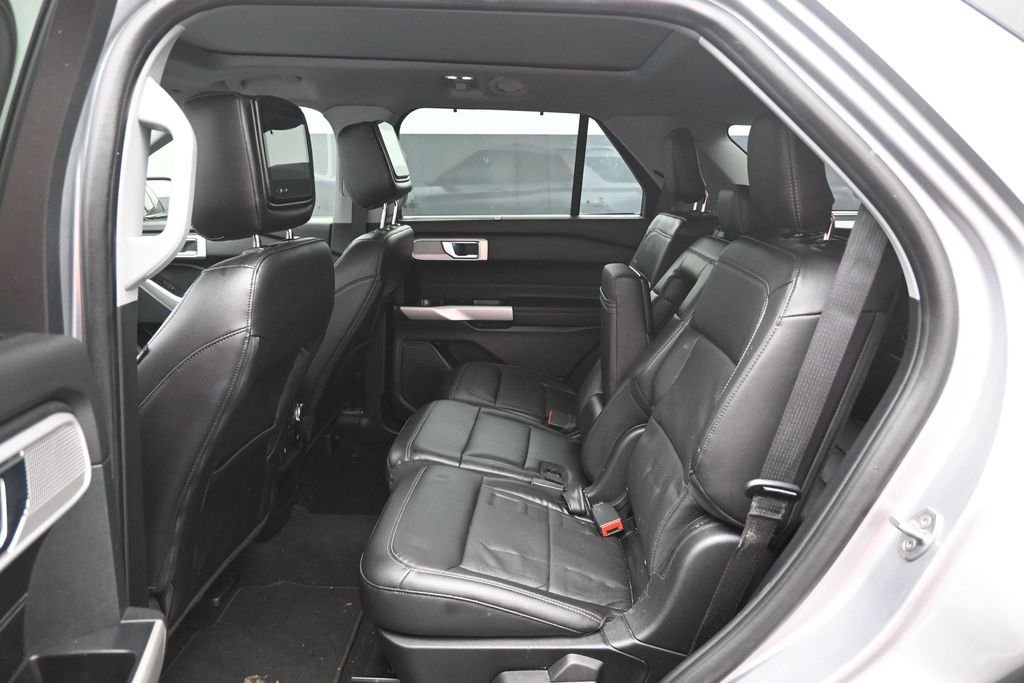 Used 2021 Silver Ford Limited image 27