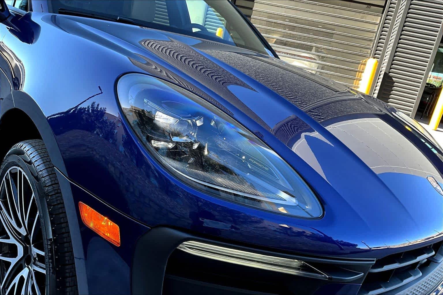 2026 Porsche Macan - Photo 12