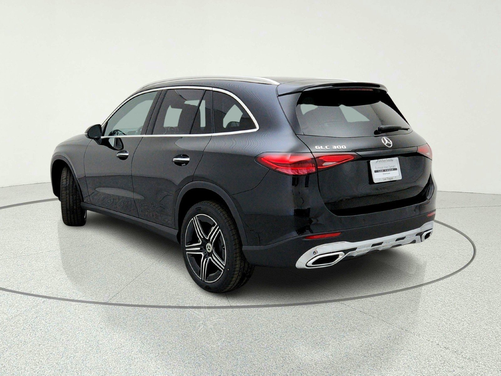 New 2026 Black Mercedes-Benz GLC 300 SUV image 33