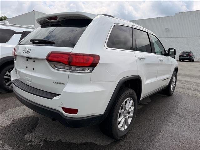 Used 2021 Bright White Clearcoat Jeep Laredo E image 8
