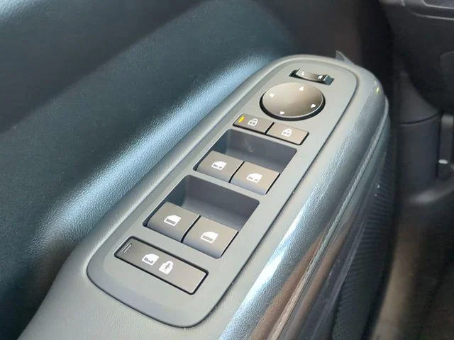 2025 Hyundai Santa Fe SEL - Photo 23