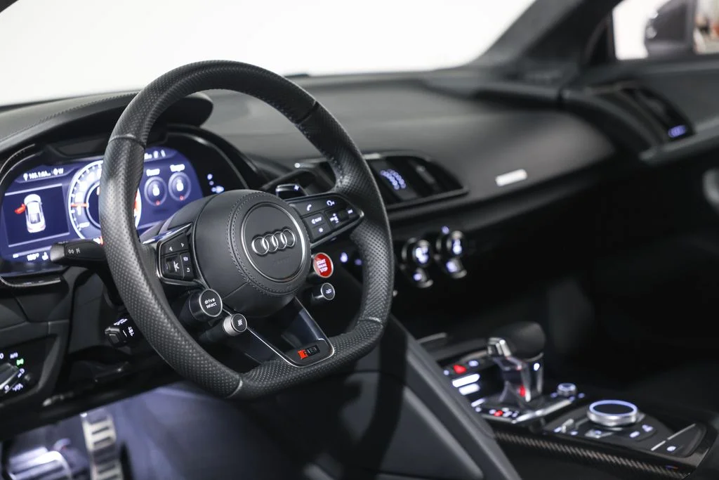 Used 2020 Black Audi V10 performance image 30