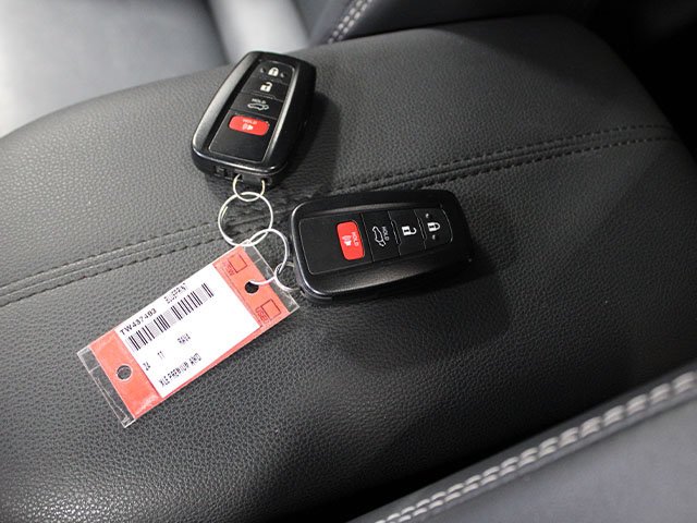 Used 2024 Blueprint Toyota XLE Premium image 21