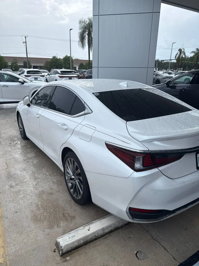 Used 2025 Eminent White Pearl Lexus 300h Ultra Luxury image 6
