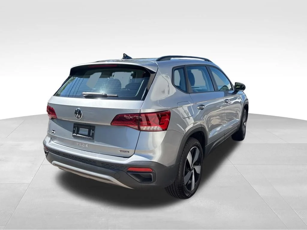 Used 2024  Volkswagen 1.5T S image 4