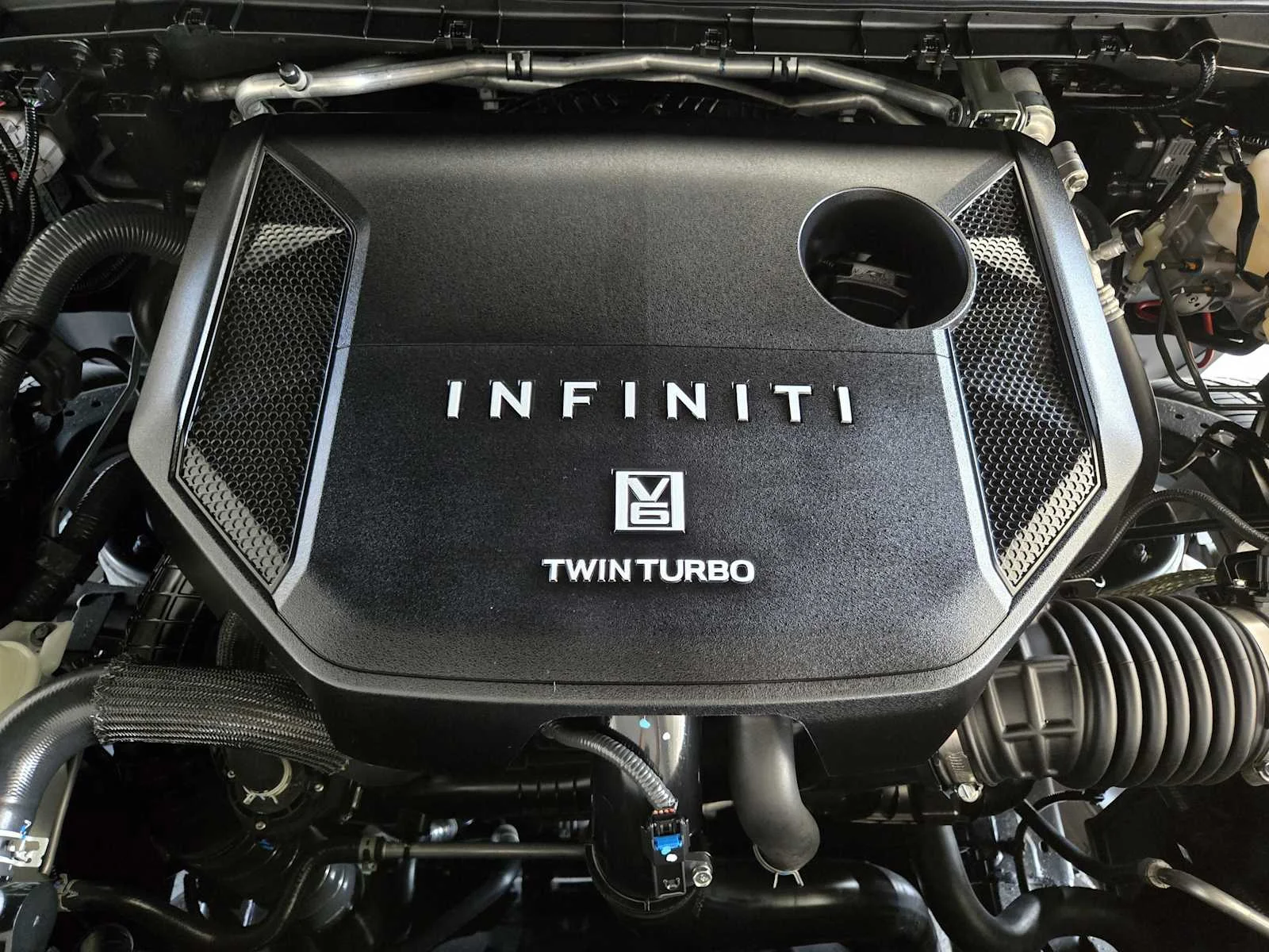 Certified Used 2026 Mineral Black/Graphite Shadow INFINITI AUTOGRAPH image 35