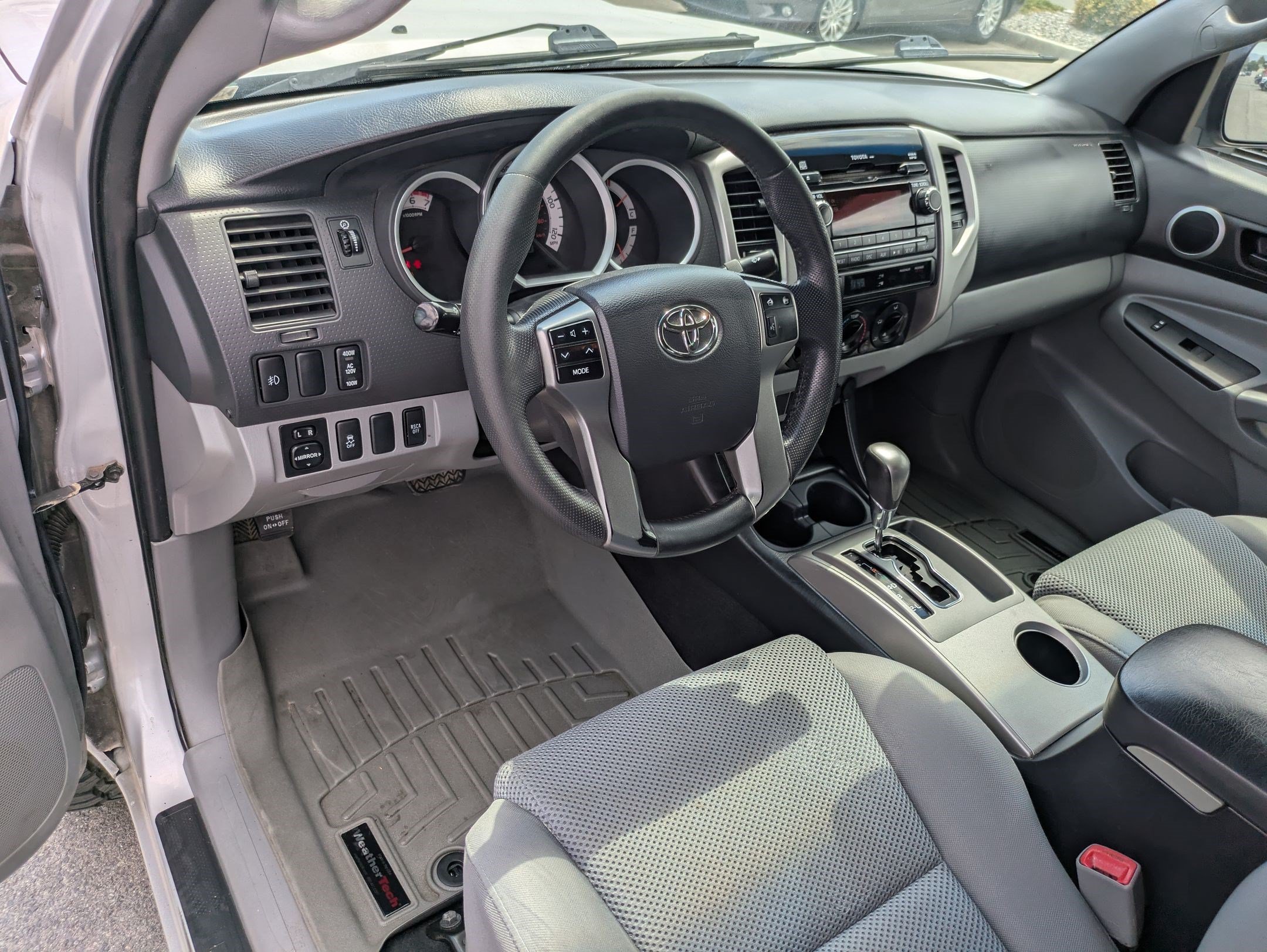 Used 2012 Silver Streak Mica Toyota 4WD Double Cab V6 MT (Natl) image 14
