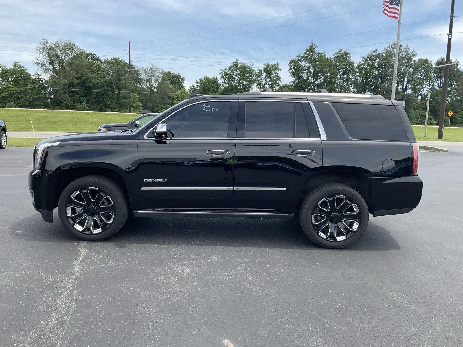 Used 2018 Onyx Black GMC Denali image 4