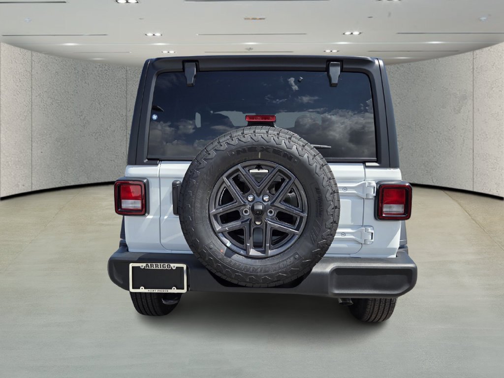 New 2026 Bright White Clear-Coat Exterior Paint Jeep Sport S image 4