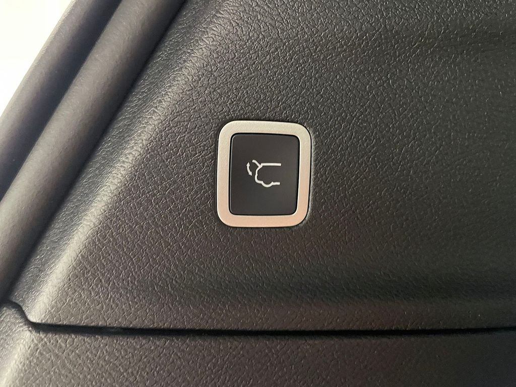 Used 2026 Red Chrysler LX - Wheelchair Accessible image 9