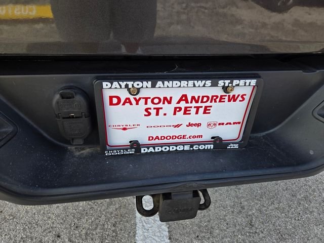 Certified Used 2020 Gray Jeep Overland image 10