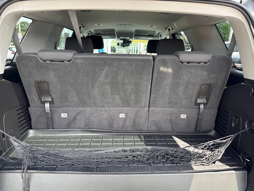 Used 2016 SILVER ICE METALLIC Chevrolet LS image 22