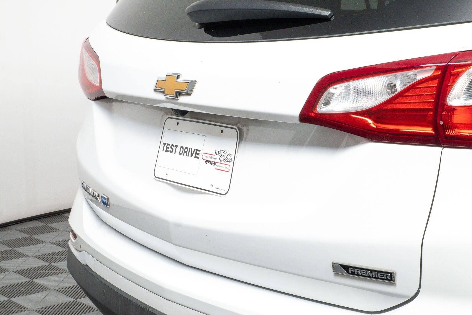 Used 2018 Summit White Chevrolet Premier image 35