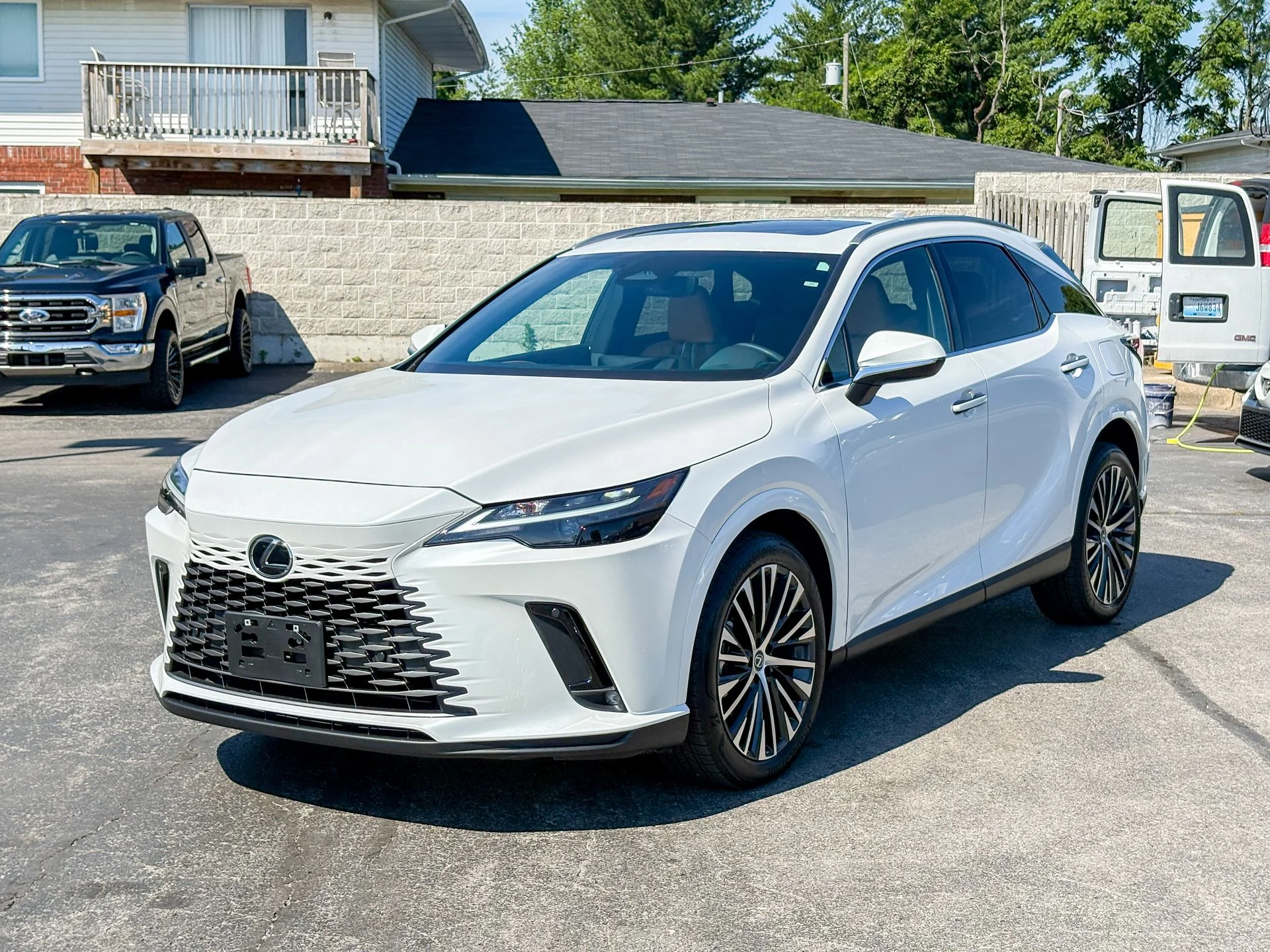 Used 2023 White Lexus 350 Premium Plus image 5