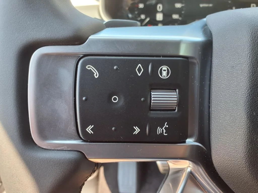 2025 Land Rover Discovery Dynamic SE - Photo 11