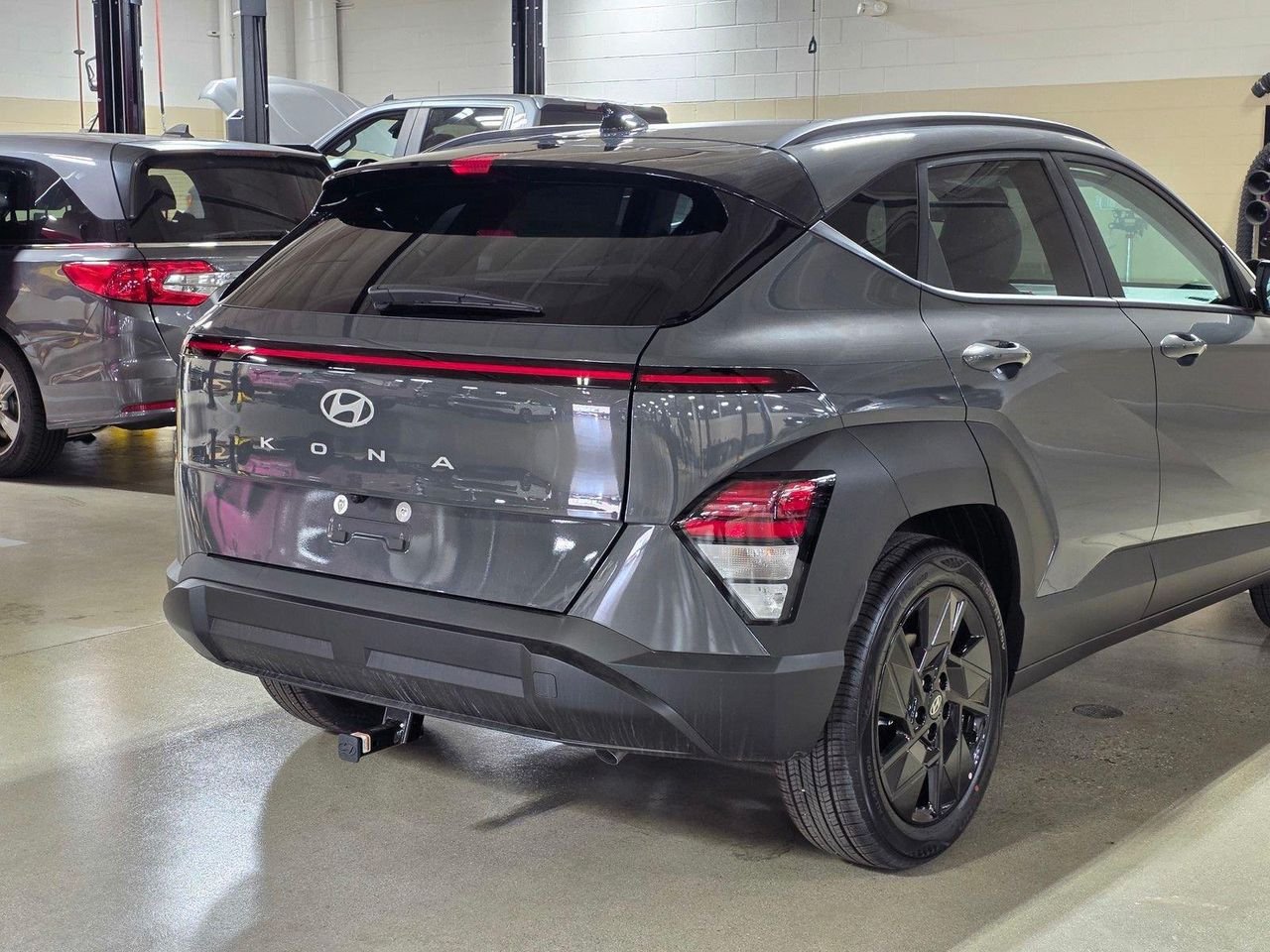 New 2027 Ecotronic Gray Pearl Hyundai SEL Sport FWD image 11