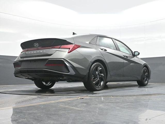 New 2026 Gray Hyundai SEL Sport Plus image 26