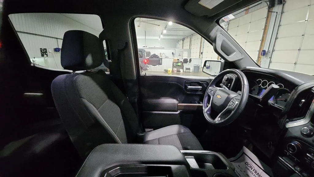 Used 2022 Gray Chevrolet LT image 15