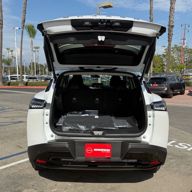 New 2026 Everest White Pearl TriCoat Nissan SV image 7