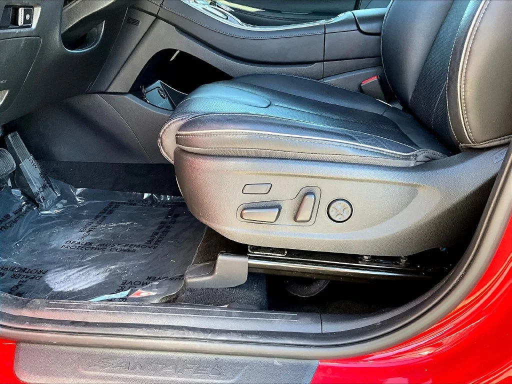Used 2023 Red Hyundai Limited image 39