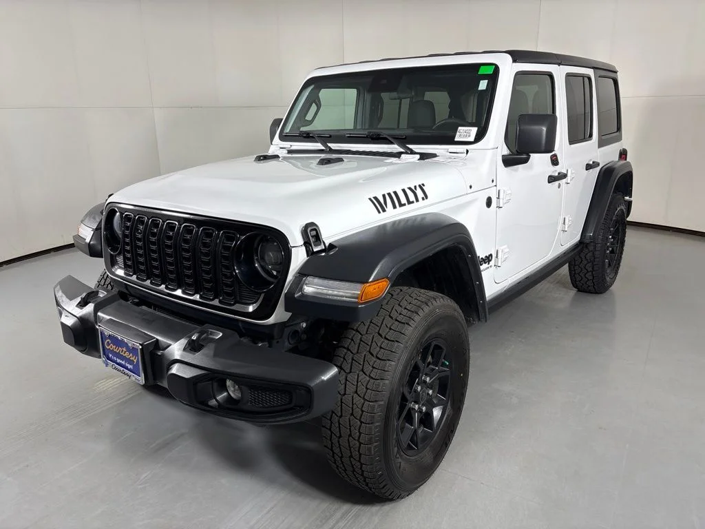 Used 2025 White Jeep Willys image 4