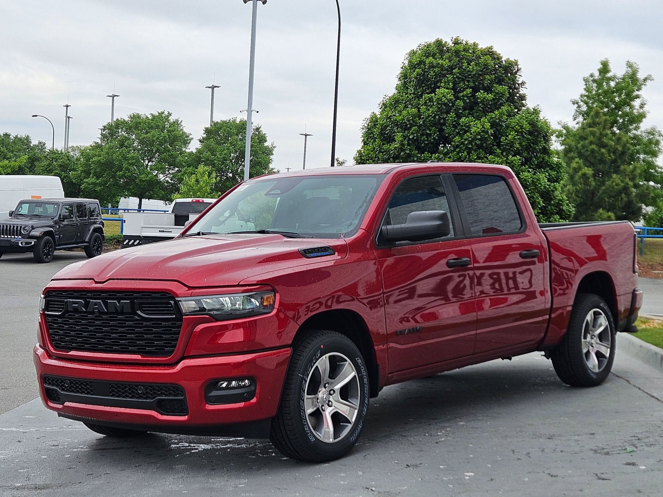 New 2026 Molten Red Pearl-Coat Exterior Paint RAM Express image 3