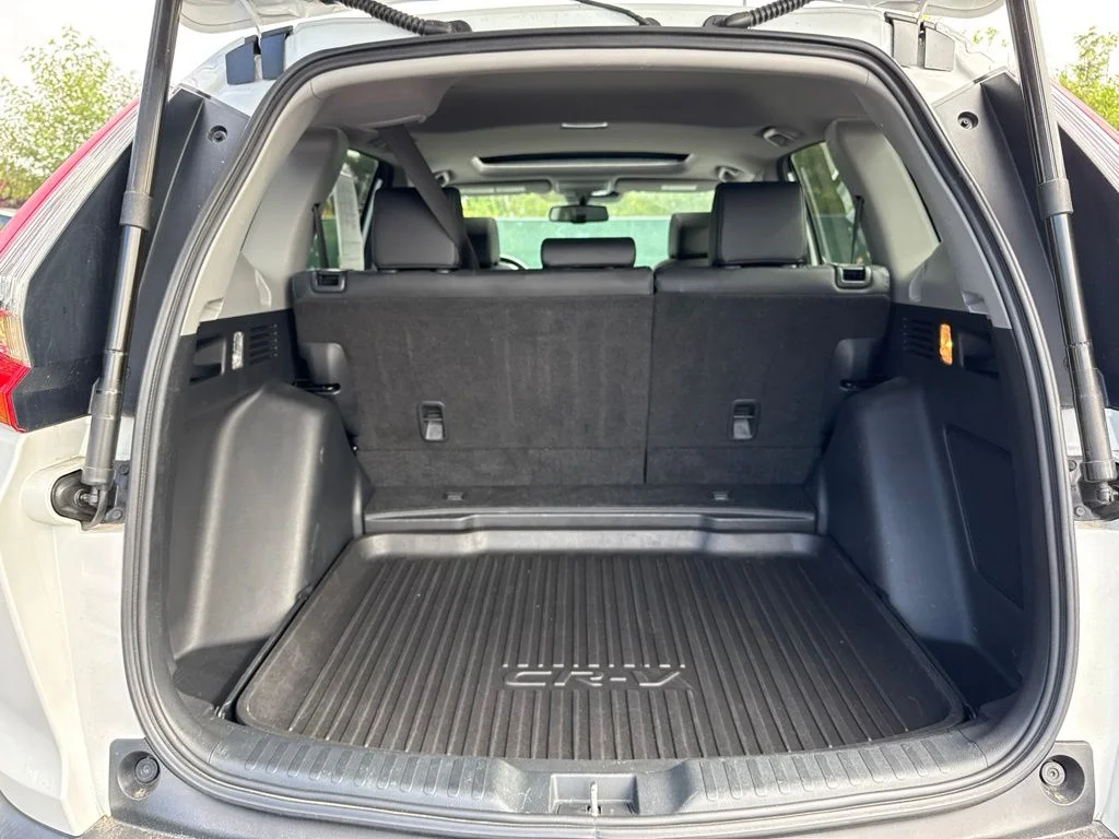 Used 2019 Platinum White Pearl Honda Touring image 21