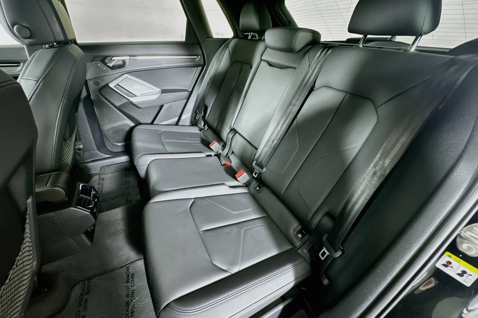 Used 2023 Mythos Black Metallic Audi S line Premium image 9
