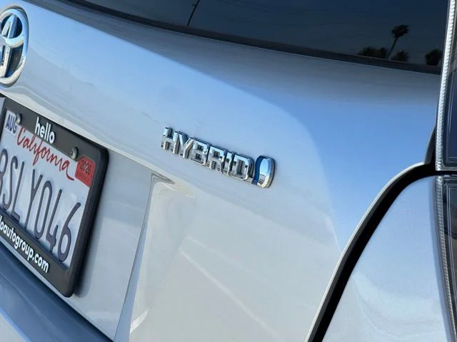 Used 2018 Silver Toyota Four image 25