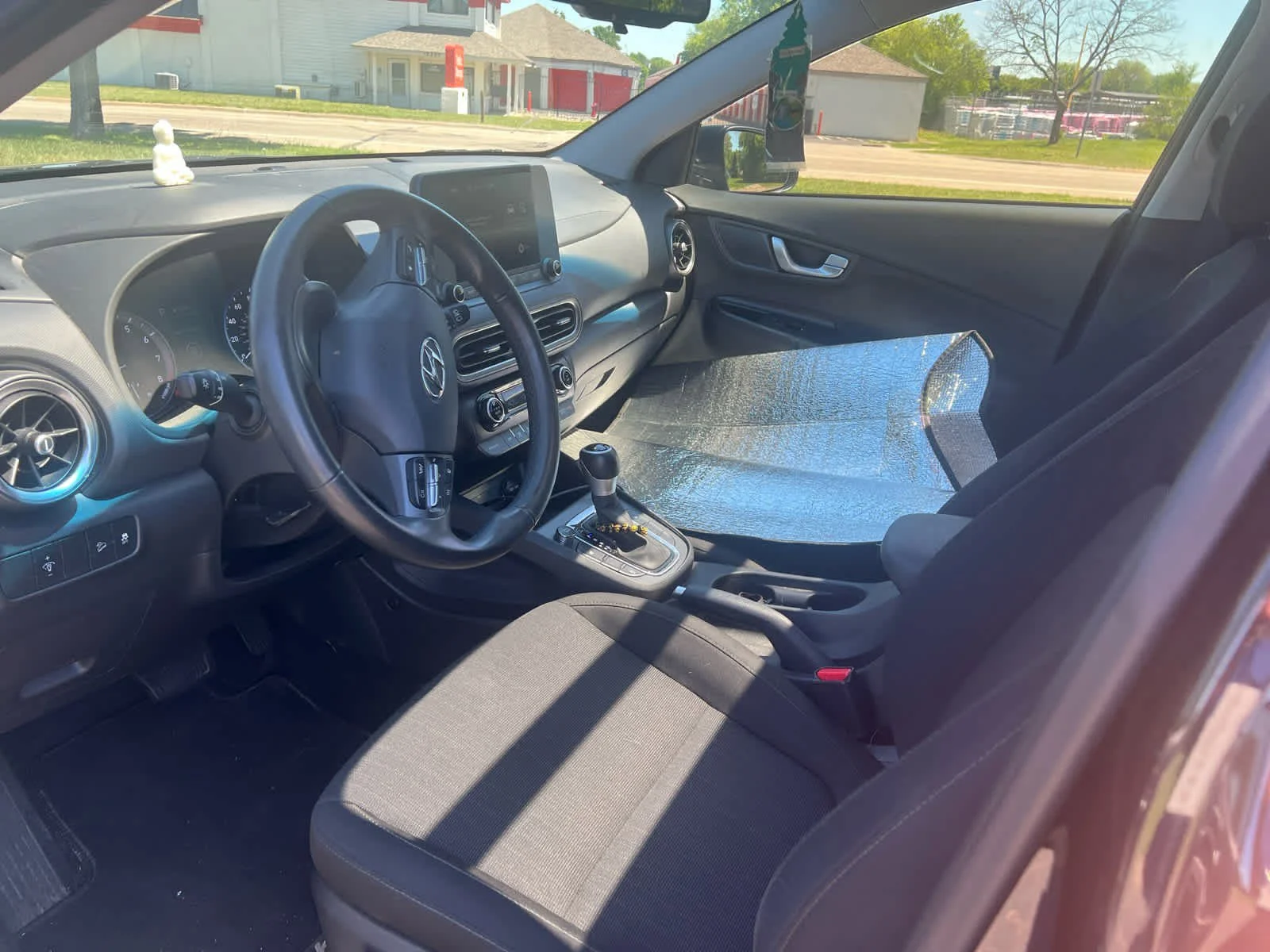 Used 2022 Ultra Black Hyundai SEL image 9