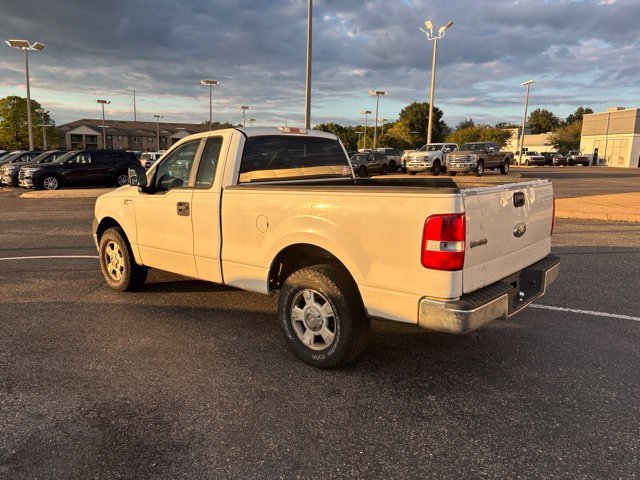 Used 2008 Oxford White Clearcoat Ford XL image 6