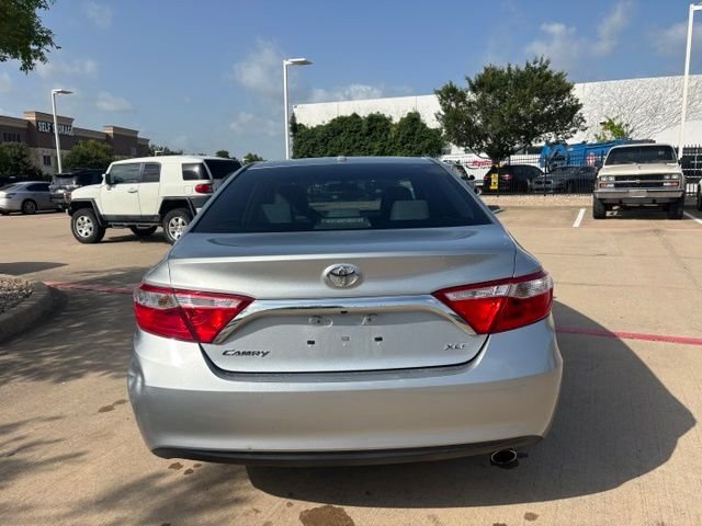 Used 2017 Silver Toyota XLE image 6