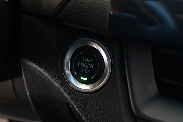 Used 2025 Black Cadillac Premium Luxury image 27