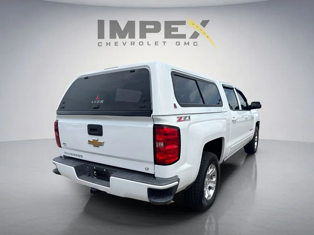 Used 2017 White Chevrolet 2LT image 5