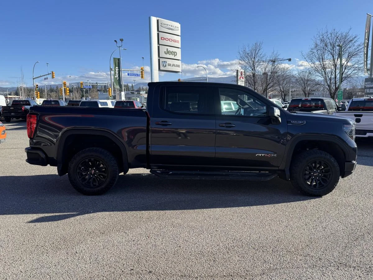 Used 2022 Grey GMC At4x image 5