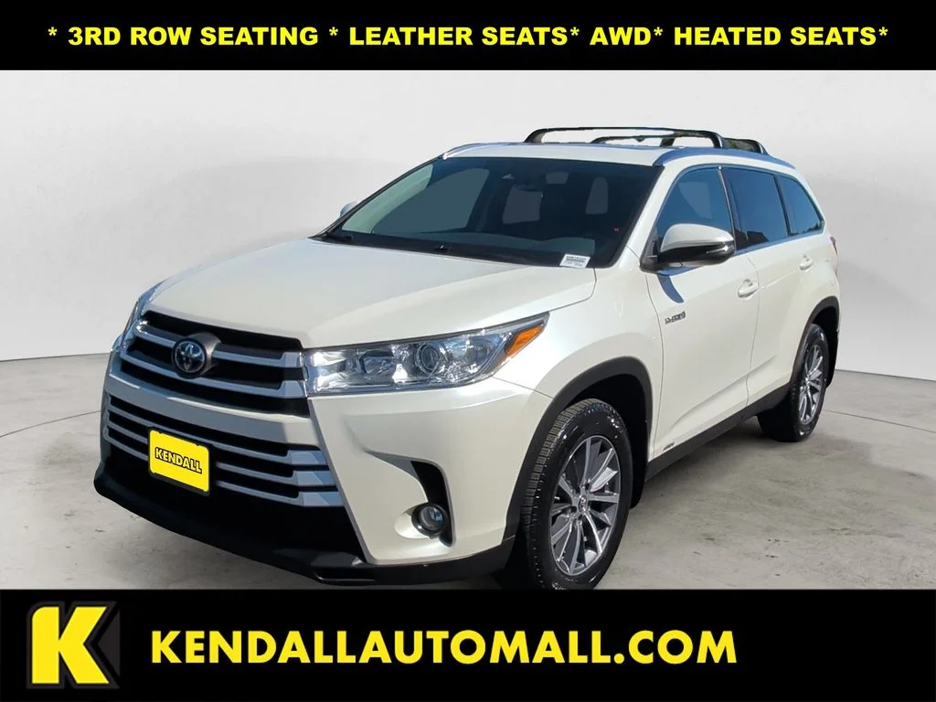Used 2019 White Toyota XLE image 1