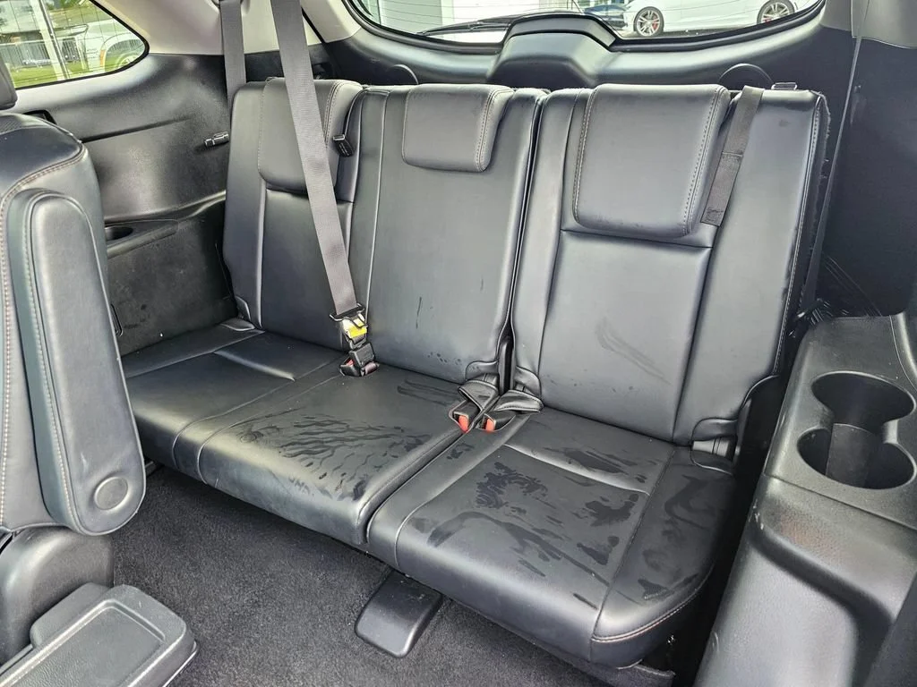 Used 2015  Toyota Limited image 18